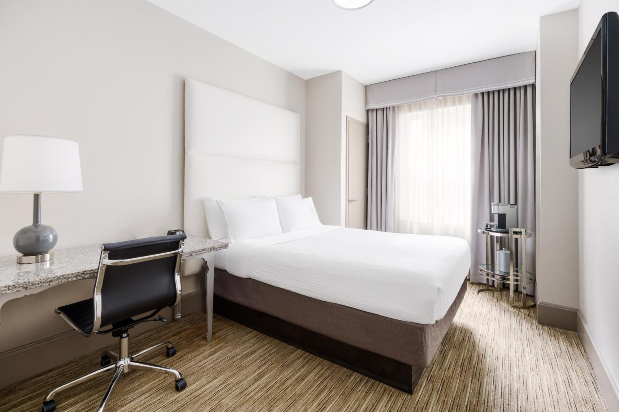 Holiday Inn Express Chicago - Magnificent Mile By Ihg Dış mekan fotoğraf