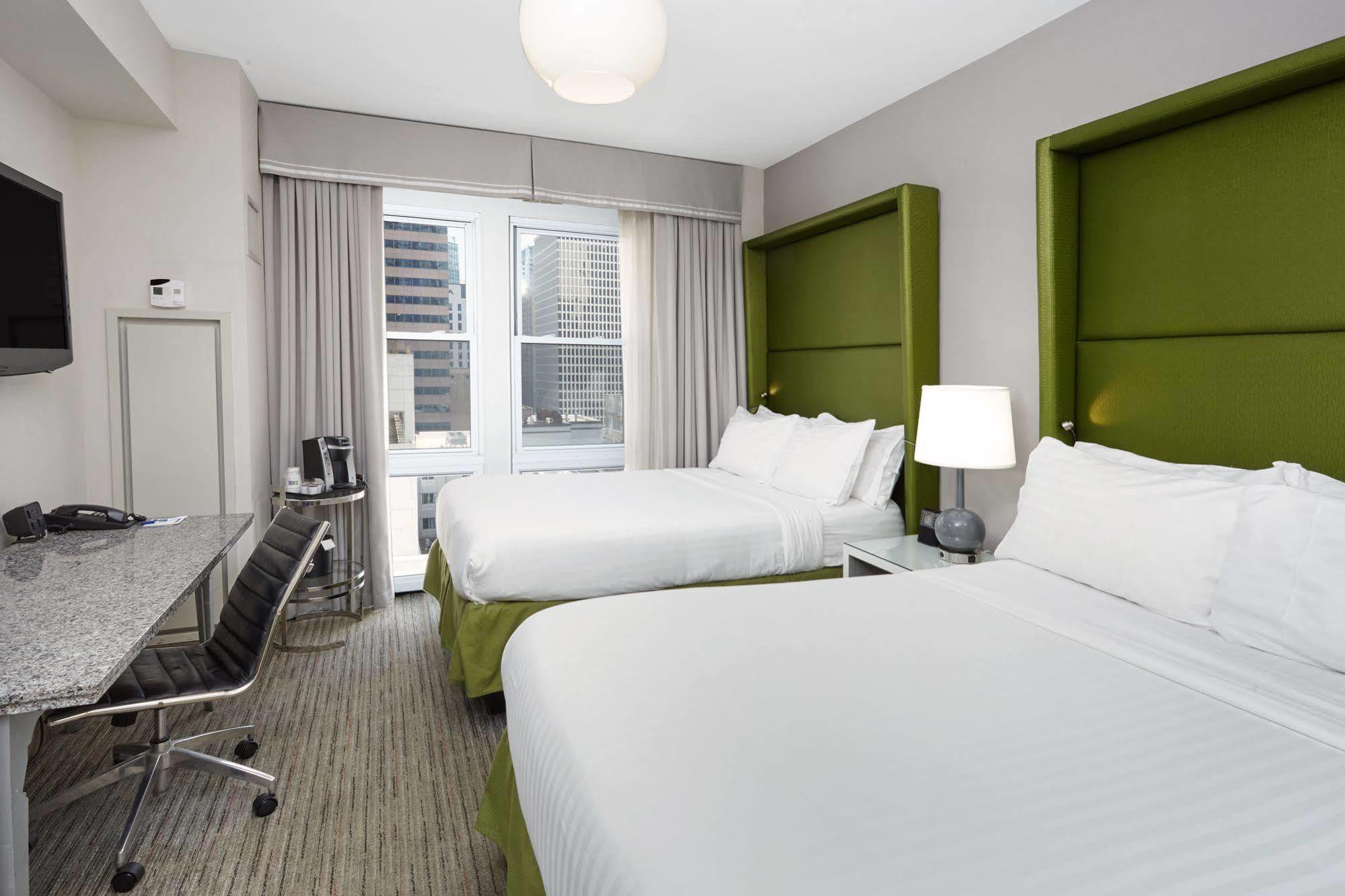 Holiday Inn Express Chicago - Magnificent Mile By Ihg Dış mekan fotoğraf